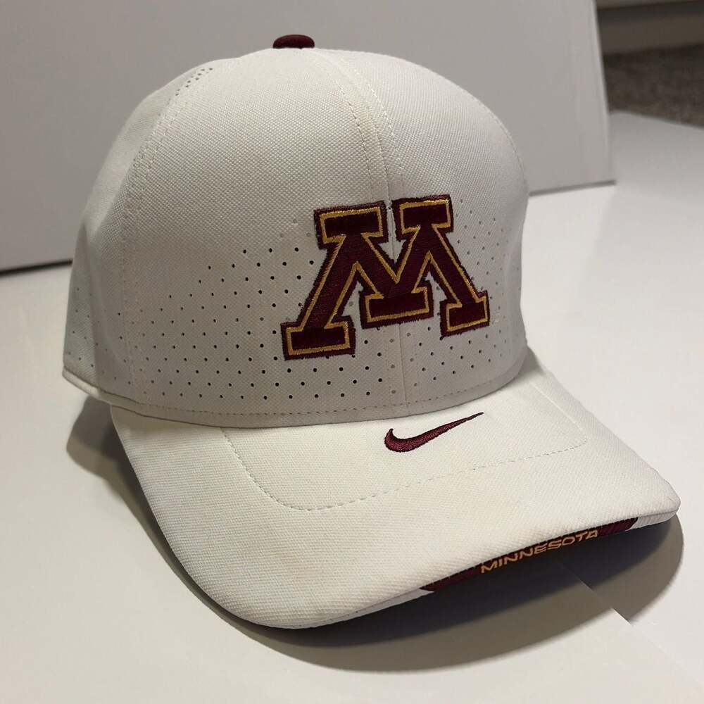 Minnesota Golden Gophers Nike Dri-FIT Classic99 Performance Flex Hat - Picture 3 of 8